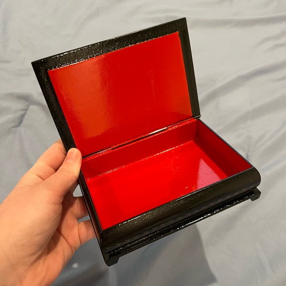 4 for $20 | Vintage | Tuscan Style Small Box - Picture 3 of 3